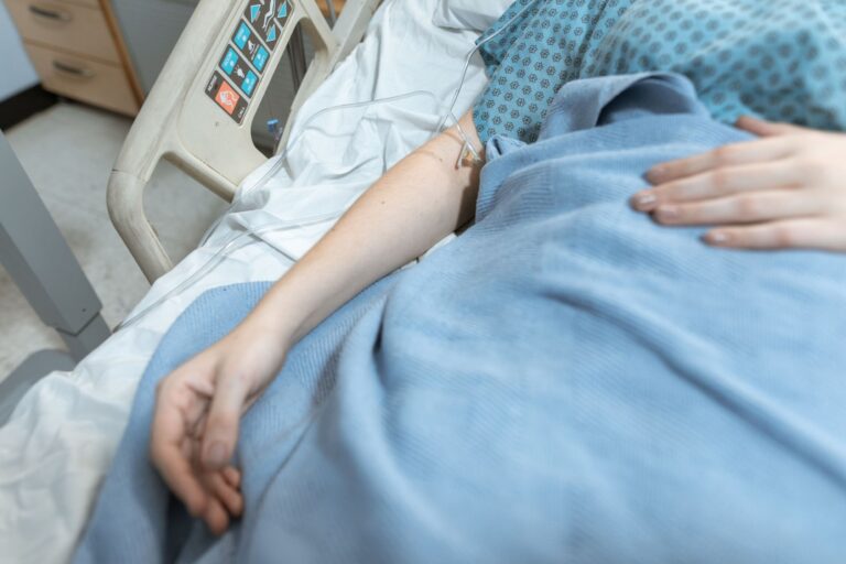 Bazální stimulace: praktické tipy pro pečující Rodinní pečující: kdo vám pomůže a jak jsou nově upraveny příspěvky