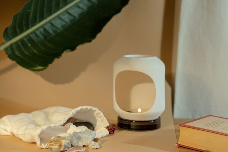 Aromaterapie: esenciální oleje mohou podpořit pozitivní myšlení Aromaterapie: Vůně podporující lepší spánek a náladu