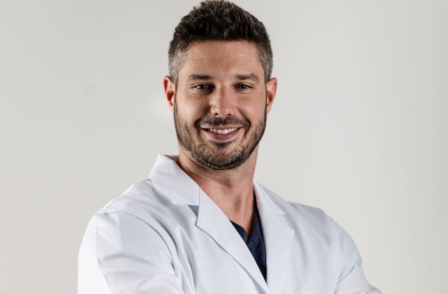 MUDr. Marek Kubík, plastický chirurg kliniky Esthé a specialista na body contouring
