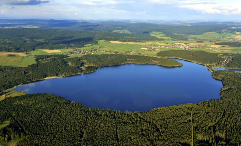 Tip na výlet na Vysočinu: Park miniatur i tajemná zřícenina Tip na výlet na Vysočinu: Park miniatur, tajemná zřícenina nebo dobrodružná hra Santiniho šifra